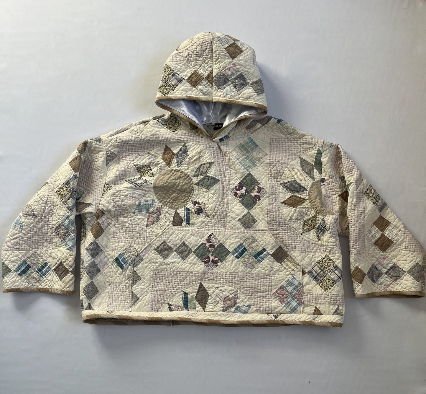 Beige quilt hoodie